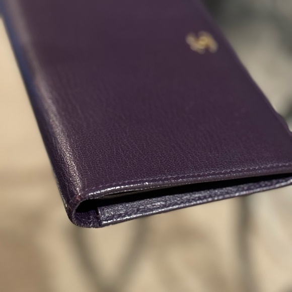 ✨🛍️ Chanel Purple Leather Bifold Wallet - EUC - Picture 4 of 11